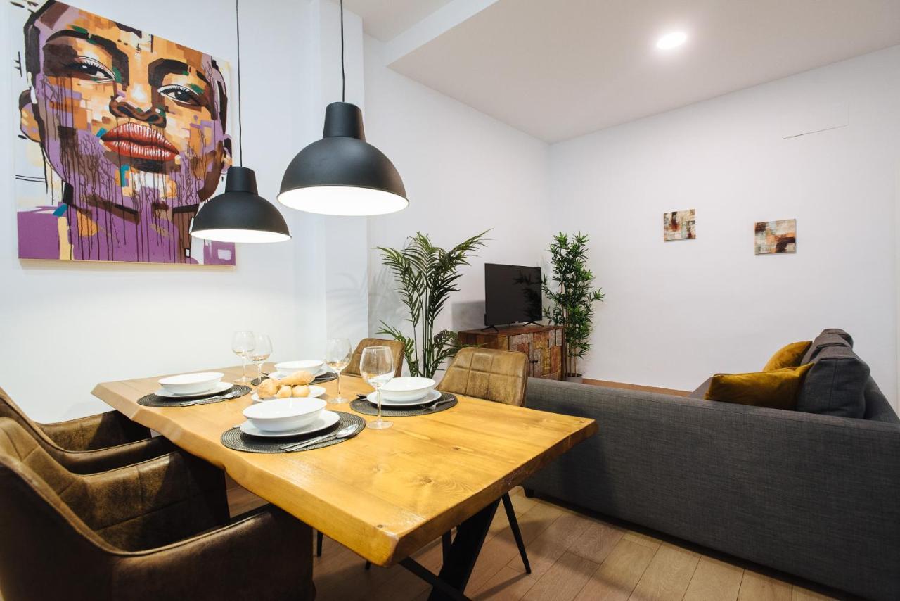 Hostly Rbh0 Modern Apartment إشبيلية المظهر الخارجي الصورة