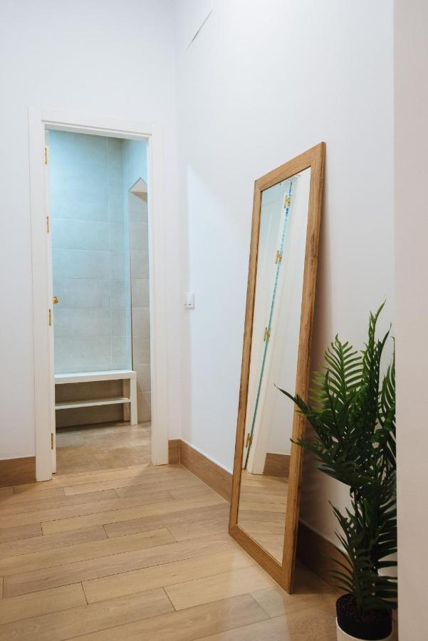 Hostly Rbh0 Modern Apartment إشبيلية المظهر الخارجي الصورة