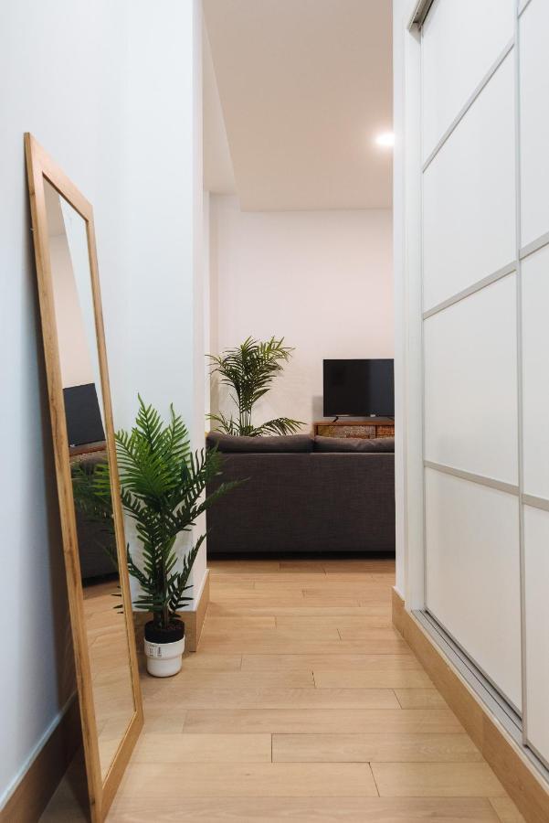 Hostly Rbh0 Modern Apartment إشبيلية المظهر الخارجي الصورة